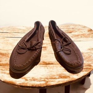 Minnetonka Moccasins Vintage Brown Dark Leather Driving Slippers Loafers 11